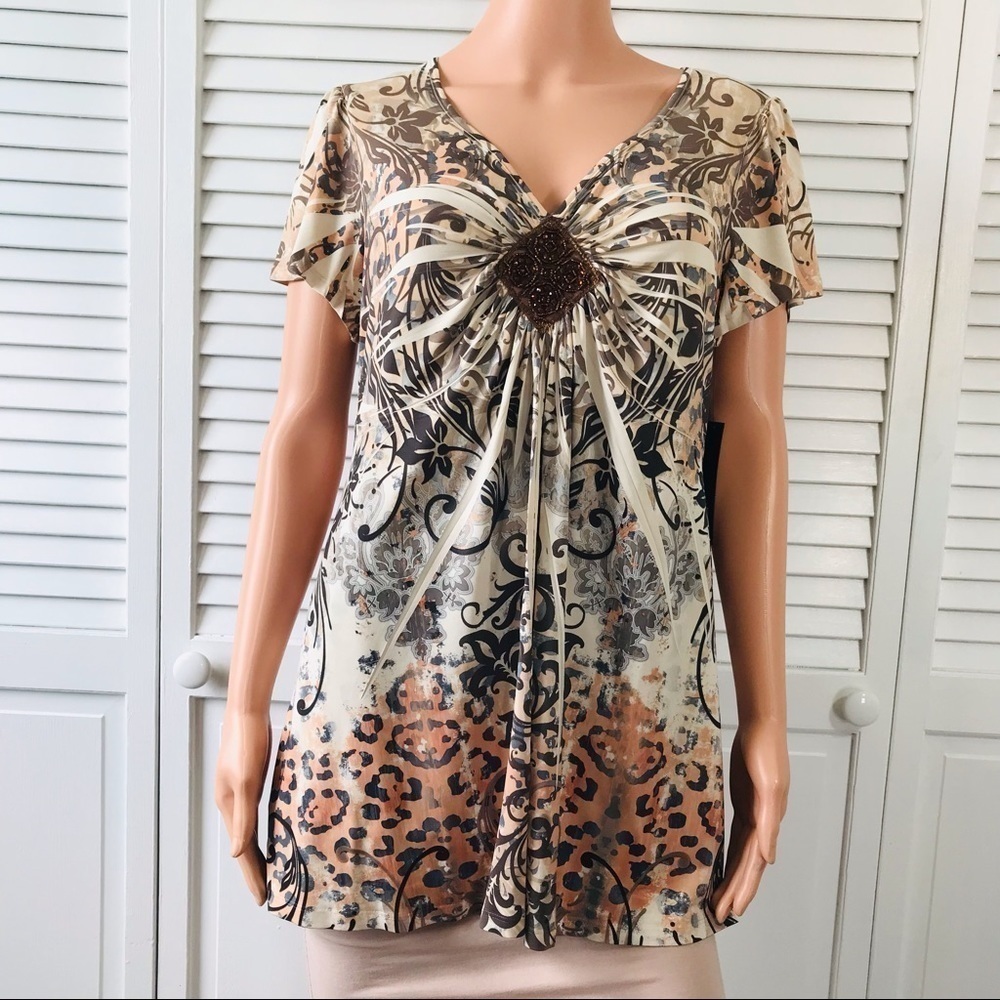 2/$50 APT. 9 V-Neck Short Sleeve Bollywood Top Size 1X